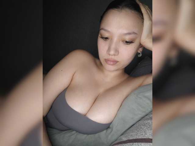 Arina979797 live cam on BongaCams