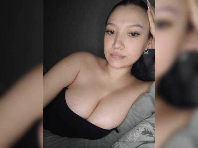 Arina979797 live cam on BongaCams