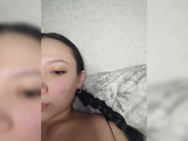 Arina979797 live cam on BongaCams