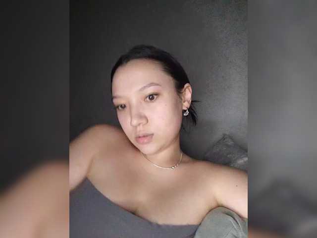 Arina979797 live cam on BongaCams