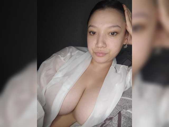 Arina979797 live cam on BongaCams