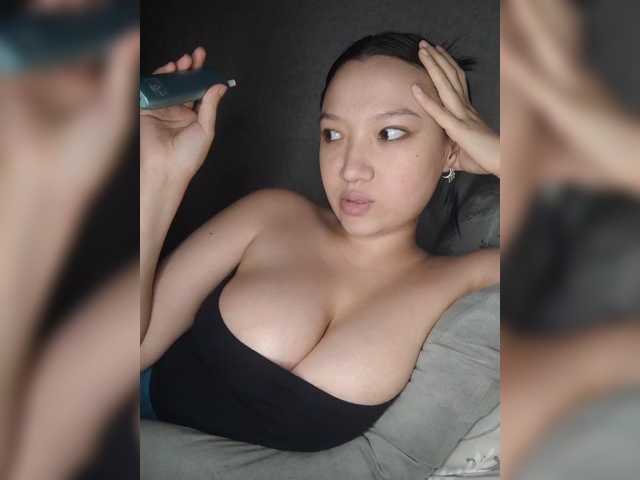 Goldlove1 live cam