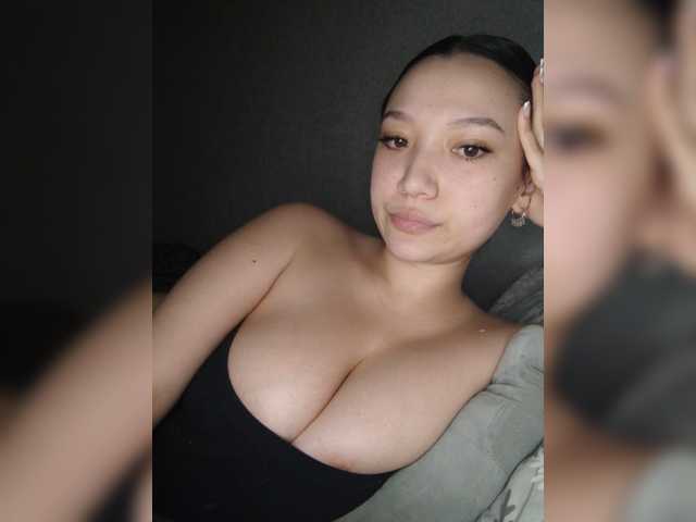 Arina979797 live cam on BongaCams
