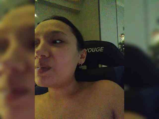Goldlove1 webcam