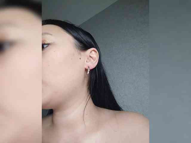 Goldlove1's cam show statistics and live stream
