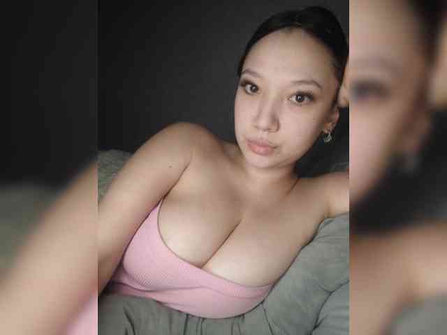 Arina979797 Live Webcam on BongaCams