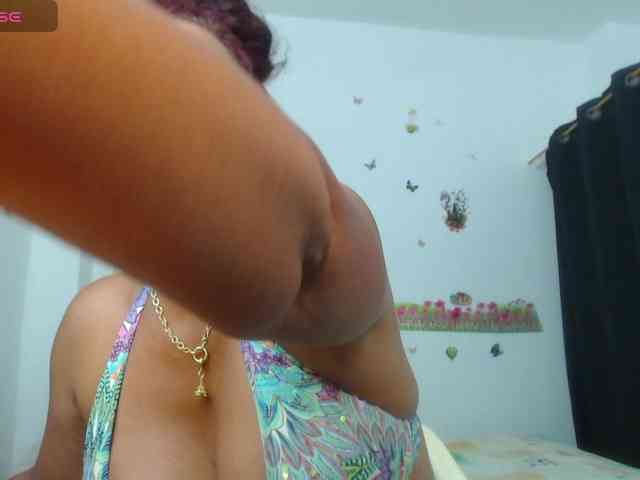 yosselin23 webcam