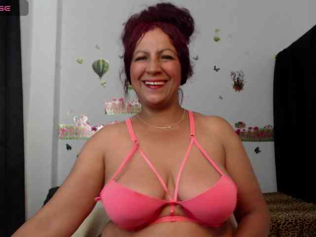 yosselin23 webcam