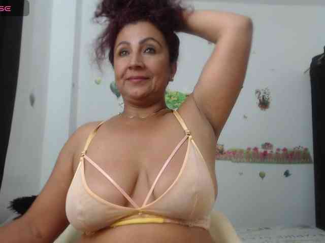 yosselin23 webcam