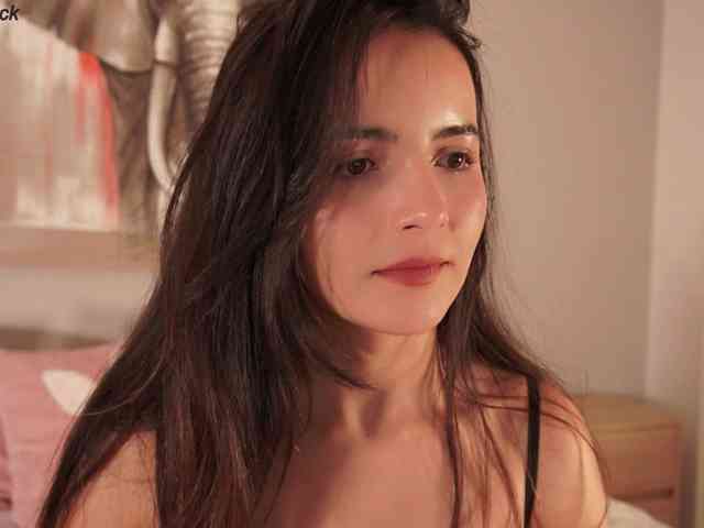 Raychell_Black webcam