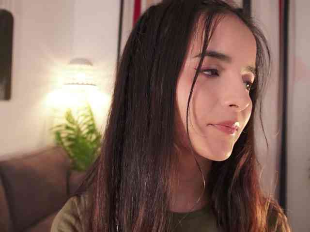 Raychell_Black webcam