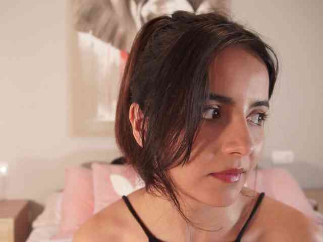 Raychell_Black webcam
