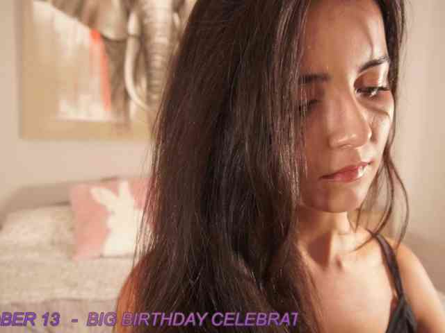 Raychell_Black webcam
