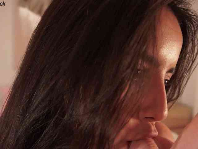 Raychell_Black webcam