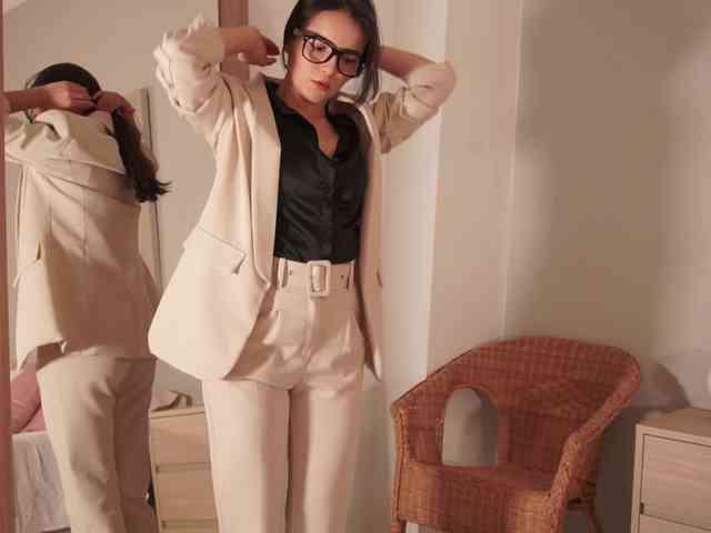Raychell_Black webcam