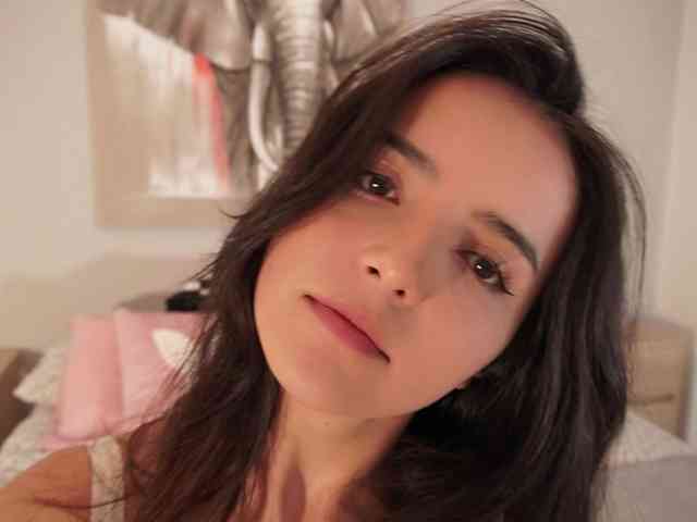 Raychell_Black webcam