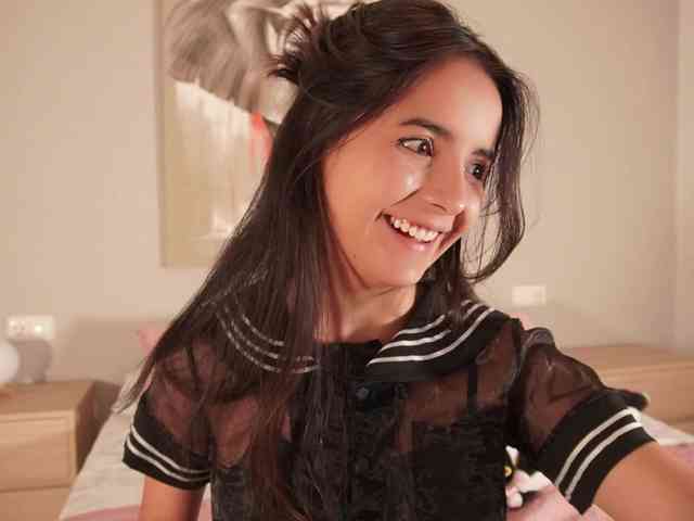 Raychell_Black webcam
