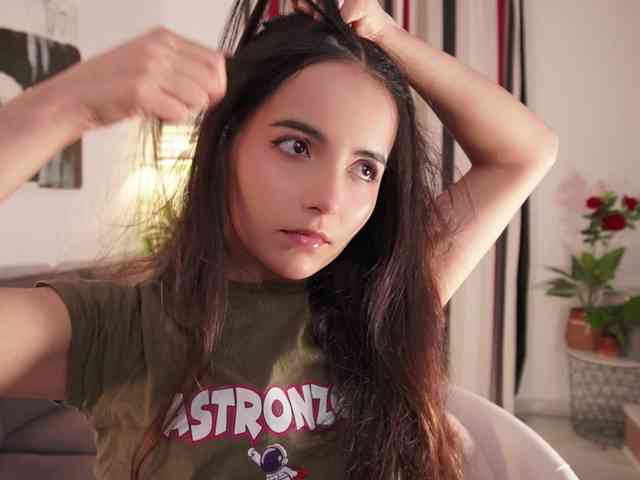 Raychell_Black webcam