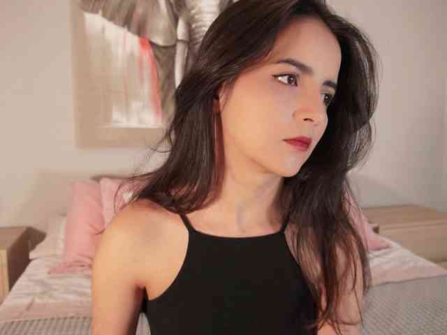 Raychell_Black webcam