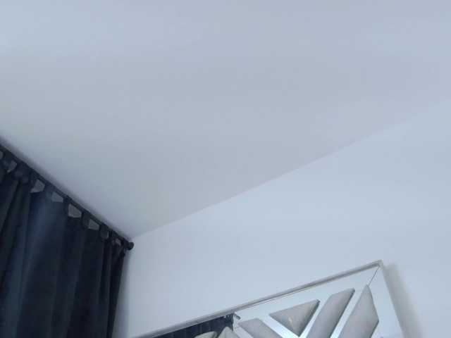 AlanaRouse1 live cam on BongaCams