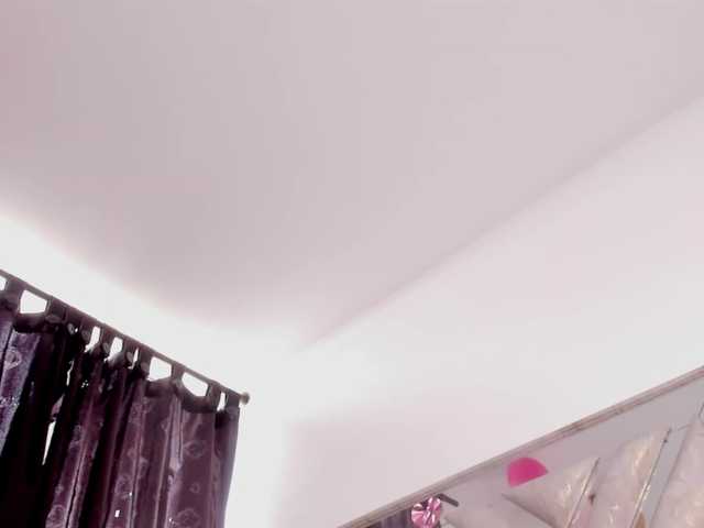 AlanaRouse1 — live female cam