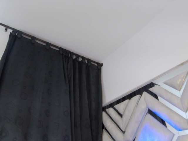 AlanaRouse1 live webcam show