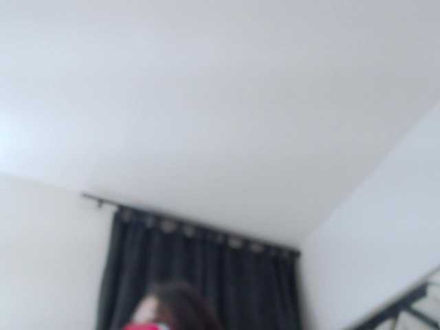 AlanaRouse1 live cam on BongaCams