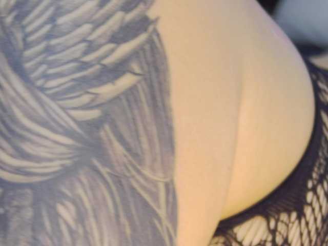 AlanaRouse1 live cam on BongaCams