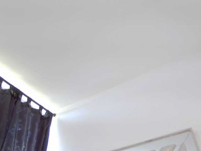 AlanaRouse1 live cam on BongaCams