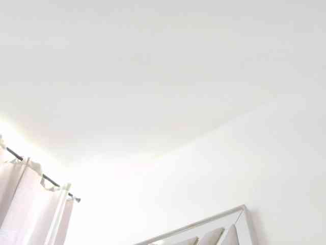 AlanaRouse1 webcam