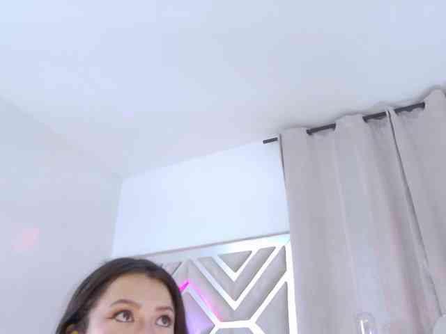 AlanaRouse1 webcam