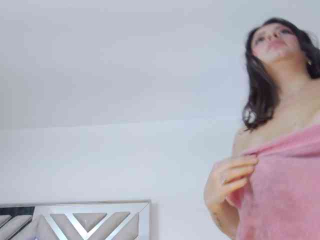 AlanaRouse1 webcam