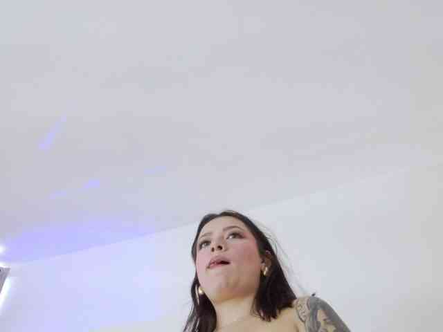 AlanaRouse1 webcam