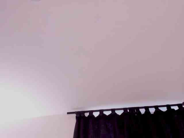 AlanaRouse1 webcam