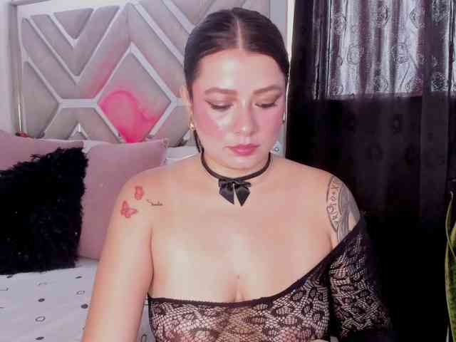 AlanaRouse1 webcam