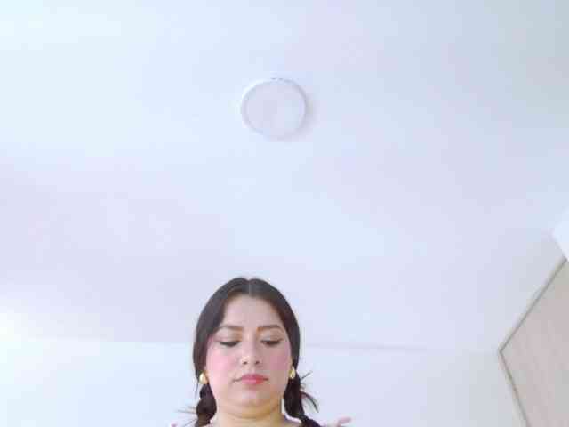 AlanaRouse1 webcam