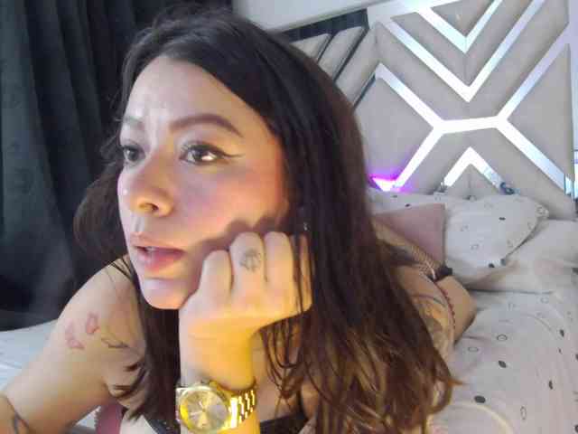 AlanaRouse1 webcam