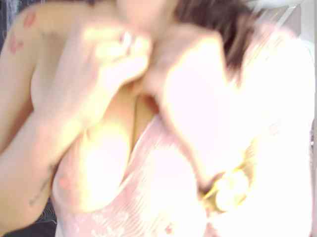 AlanaRouse1 webcam