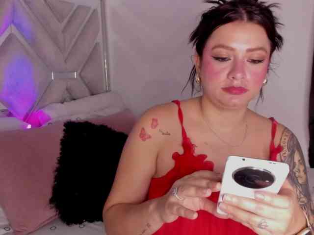 AlanaRouse1 webcam