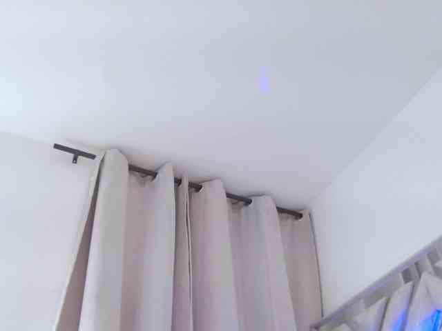 AlanaRouse1 webcam