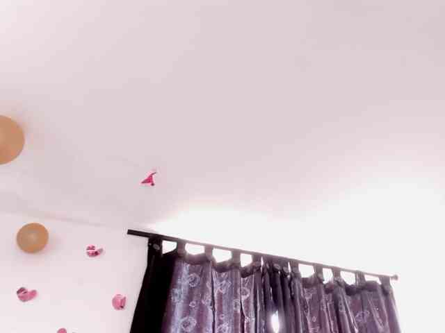 AlanaRouse1 webcam