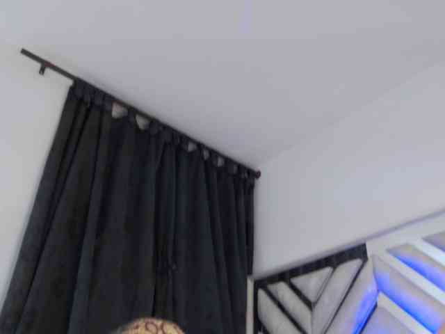 AlanaRouse1 webcam