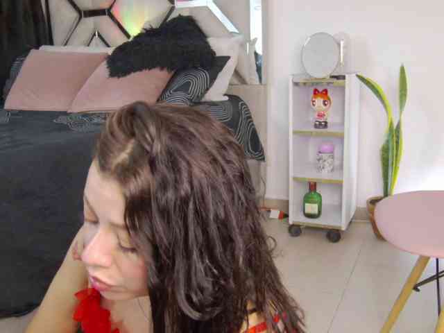 AlanaRouse1 webcam