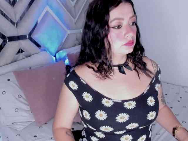 AlanaRouse1 webcam
