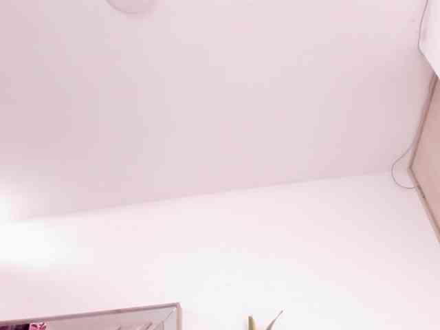 AlanaRouse1 webcam