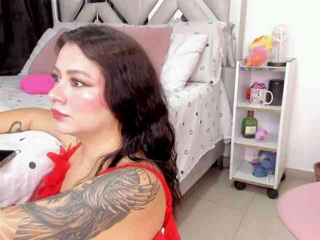 AlanaRouse1 webcam