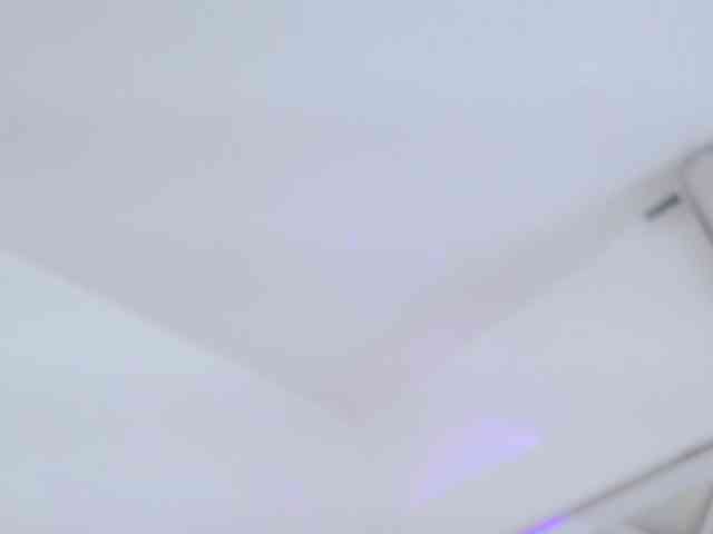 Acest model este live acum. AlanaRouse1