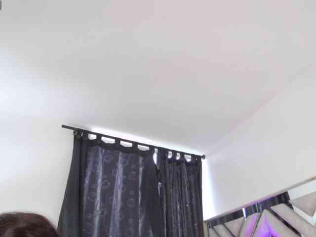 AlanaRouse1 webcam