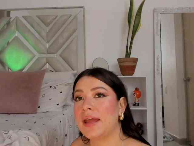 AlanaRouse1 webcam