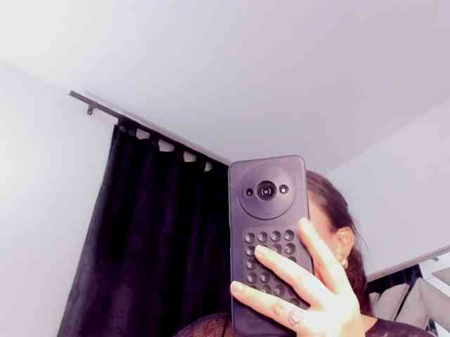 AlanaRouse1 webcam